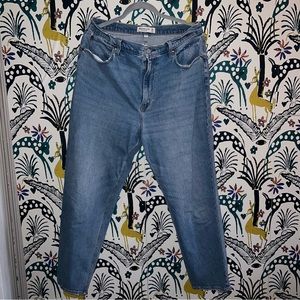 Abercrombie & Fitch - Ankle Ultra High Rise Straight Leg Curve Love Jeans